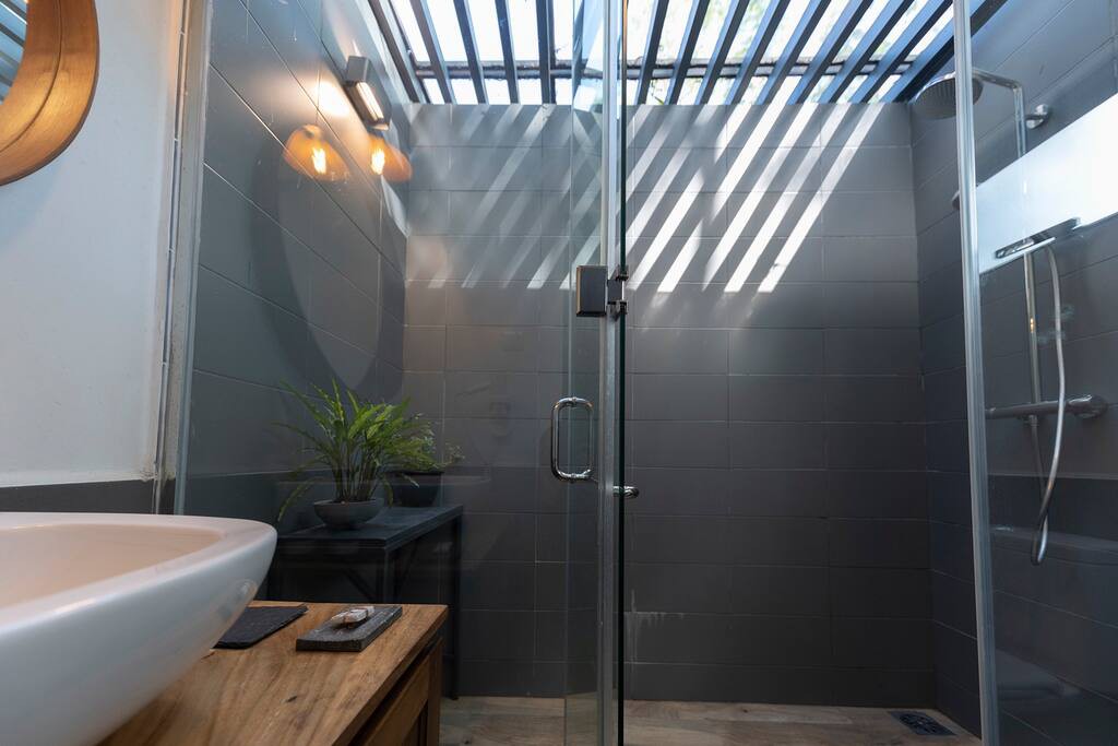 container villa decoration7